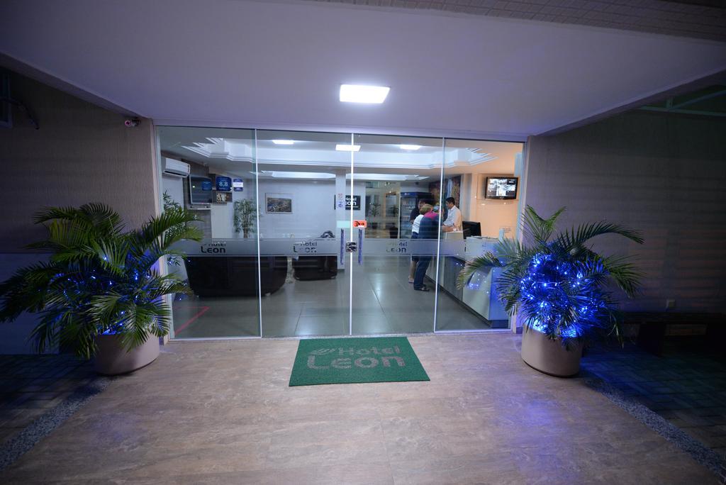 Hotel Leon Barbalha Bagian luar foto