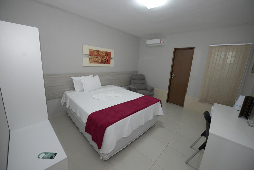 Hotel Leon Barbalha Bagian luar foto